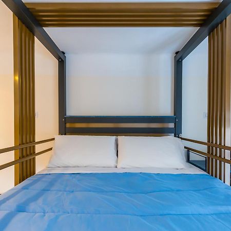 Central Station Apartments & Suites Napels Buitenkant foto