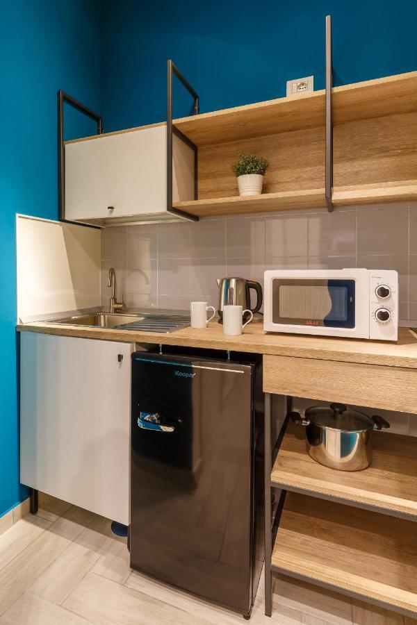 Central Station Apartments & Suites Napels Buitenkant foto