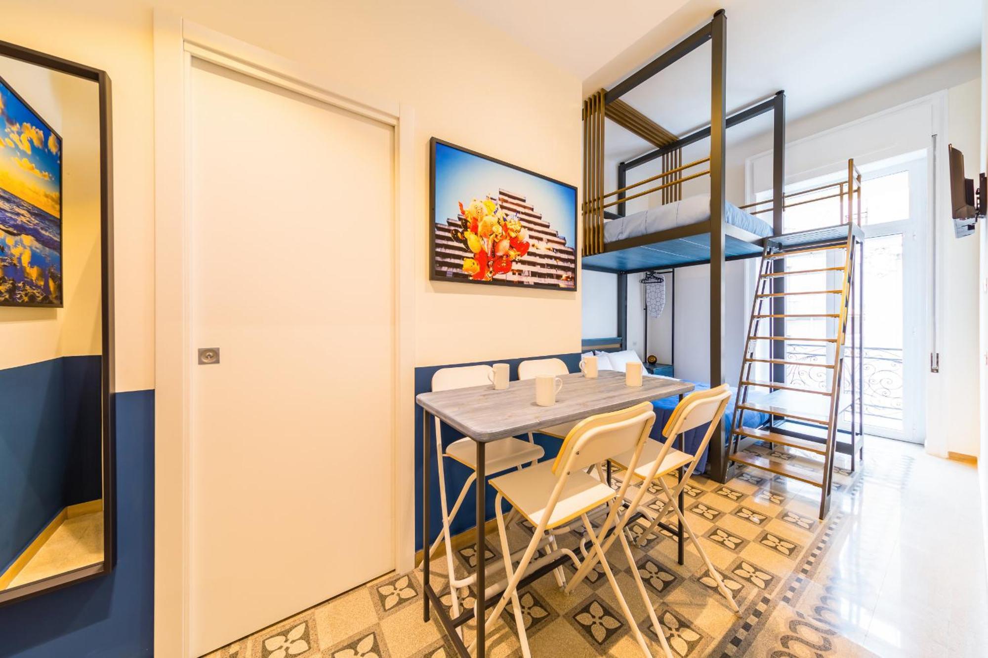 Central Station Apartments & Suites Napels Buitenkant foto